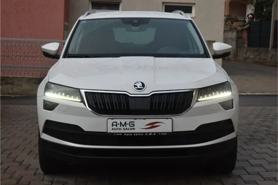 Škoda Karoq 1.6 TDI LED,Kamera,Alcantara,Amblight,ACC-VIRTUAL-Style Image 2